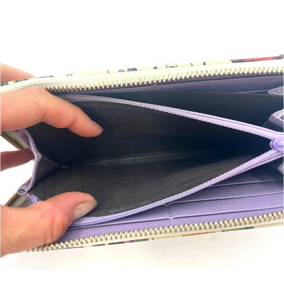 Gucci Floral Cream Wallet - Picture 10 of 12